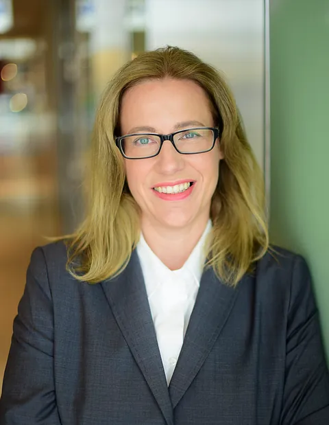 Melanie Lemanczyk, Bestatterin in Flintbek